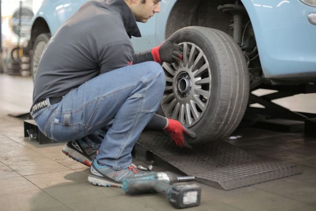 emergency tyre repair Mitchell